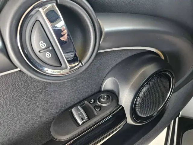 MINI Hatch — Фото автомобиля 10