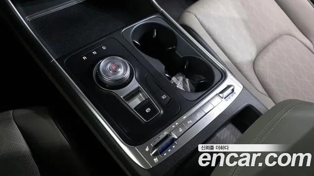 Kia Carnival — Фото автомобиля 12