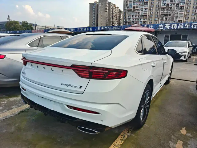 Geely Xingrui — Фото автомобиля 12