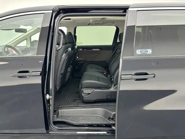 GAC Trumpchi E8 — Фото автомобиля 18