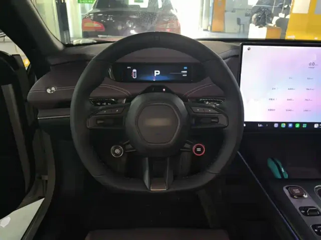 Xiaomi SU7 — Фото автомобиля 10