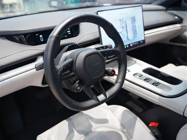 Xiaomi SU7 — Фото автомобиля 7