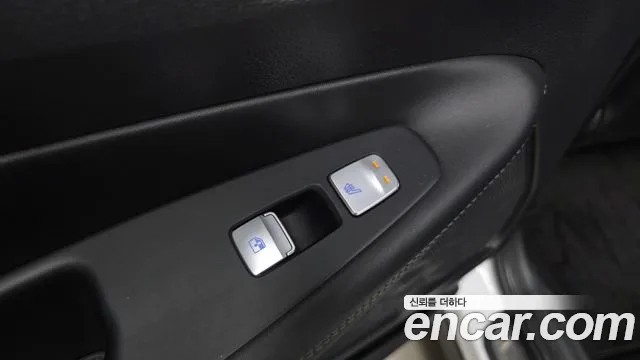 Hyundai Santafe Новый Santa Fe Дизель 2.2 4WD — Фото автомобиля 19
