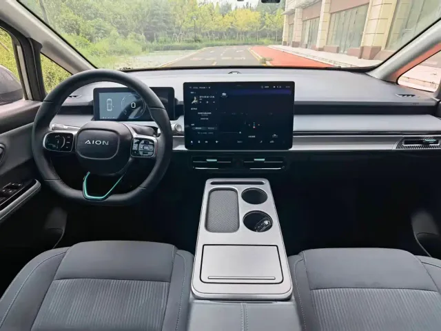 GAC Aion Y — Фото автомобиля 10