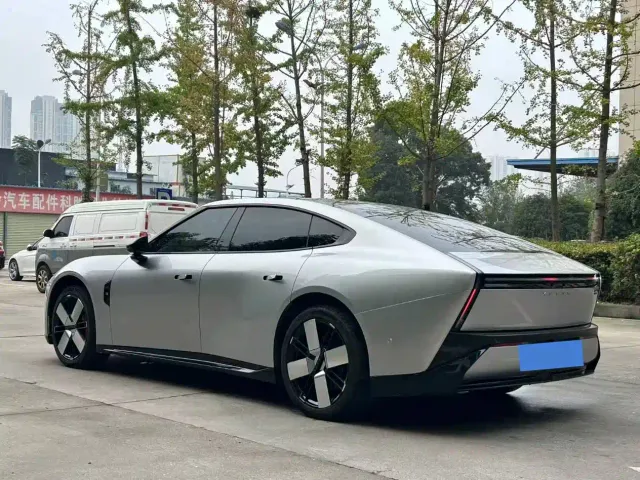 Xpeng P7 — Фото автомобиля 6