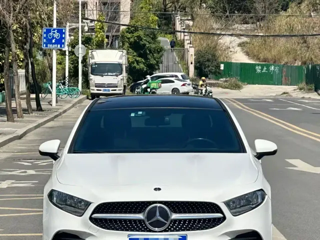 Mercedes-Benz A-Class — Фото автомобиля 2