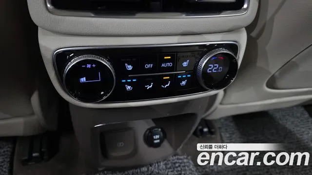 Genesis GV80 — Фото автомобиля 28