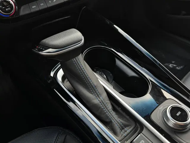 Buick Velite 6 — Фото автомобиля 11