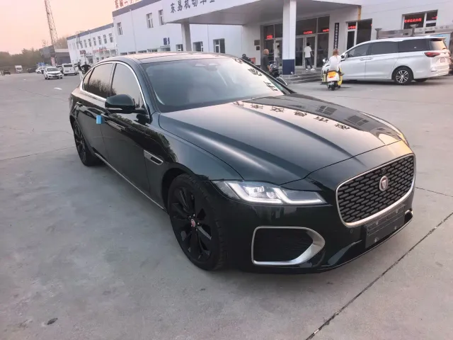 Jaguar XFL — Фото автомобиля 7