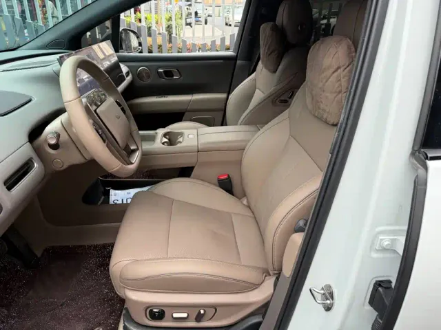 Li Auto i6 — Фото автомобиля 8