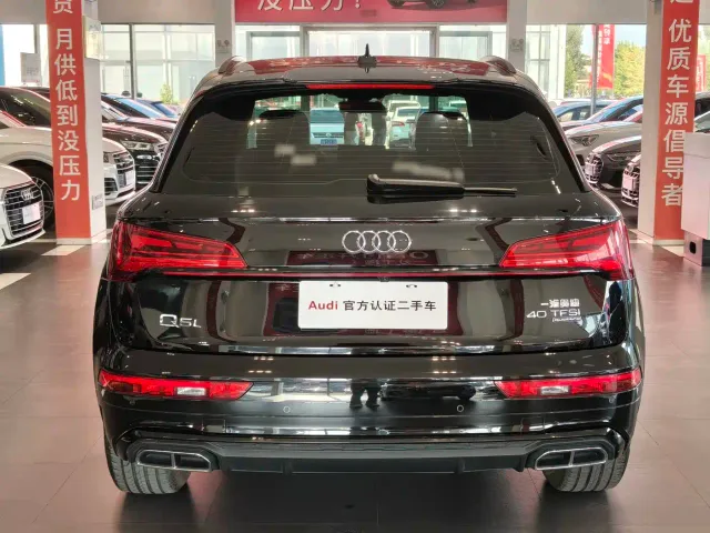 Audi Q5L — Фото автомобиля 4