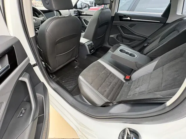 Volkswagen Sagitar — Фото автомобиля 7