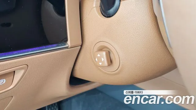 Genesis GV70 — Фото автомобиля 30
