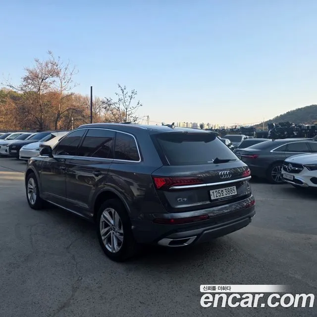 Audi Q7 4M — Фото автомобиля 3