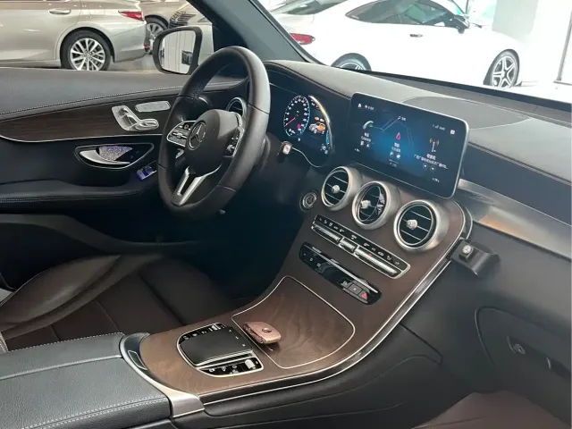 Mercedes-Benz Mercedes-Benz GLC 2022 Facelift II GLC 260 L 4MATIC Luxury — Фото автомобиля 14