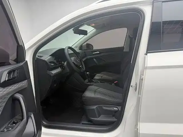 Volkswagen Tharu — Фото автомобиля 7