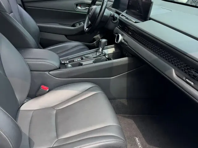 Honda Accord — Фото автомобиля 12