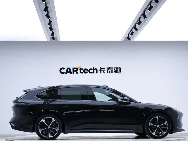 Nio ET5 Touring — Фото автомобиля 3