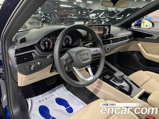 Audi A4 — Фото автомобиля 4