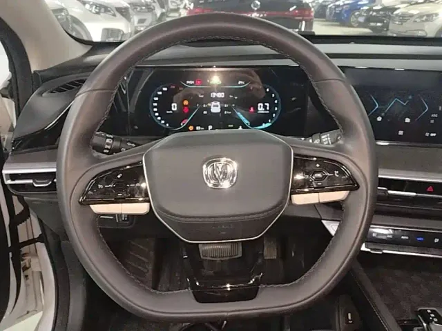 Changan Eado — Фото автомобиля 10