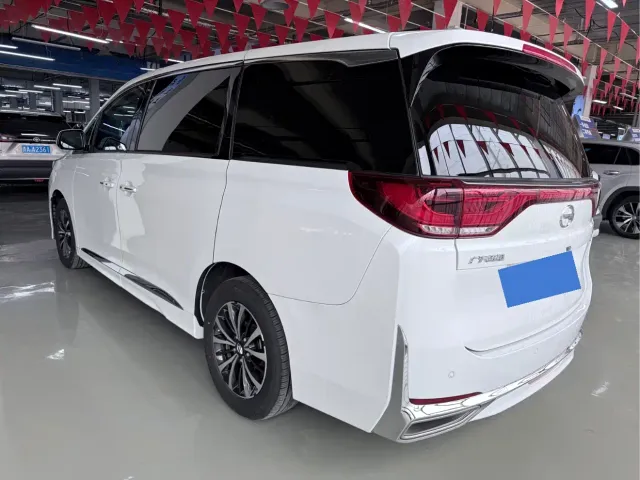 GAC Trumpchi M8 — Фото автомобиля 16