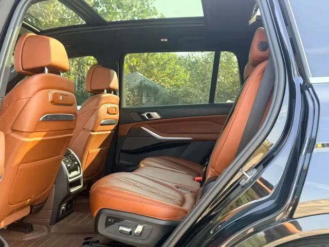 BMW X7 — Фото автомобиля 8