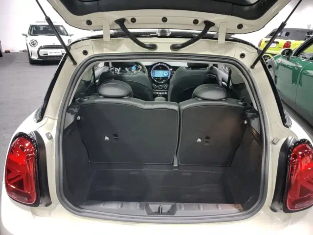 MINI Hatch — Фото автомобиля 18