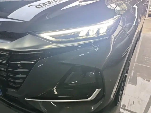 Changan CS75 — Фото автомобиля 23