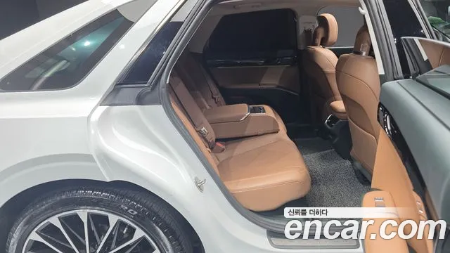 Hyundai Grandeur GN7 — Фото автомобиля 12