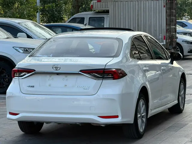 Toyota Corolla — Фото автомобиля 9
