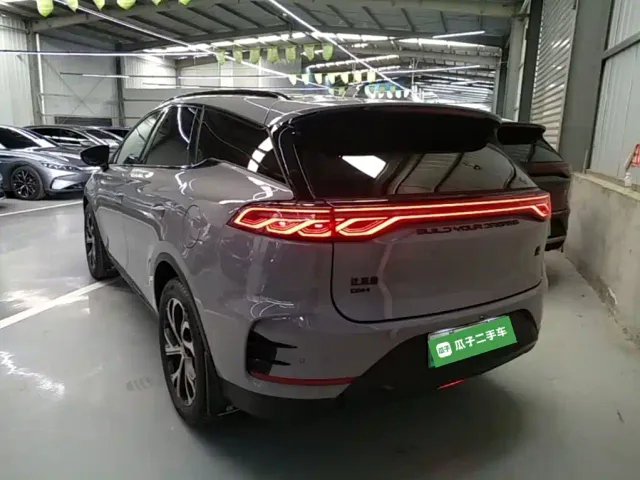 BYD Tang — Фото автомобиля 4