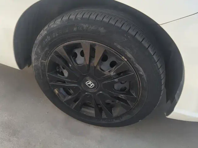 Honda Fit — Фото автомобиля 6