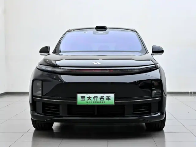 Li Auto L7 — Фото автомобиля 3