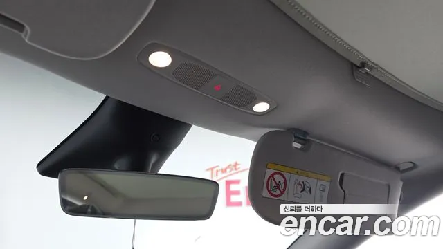 Tesla Model Y — Фото автомобиля 21
