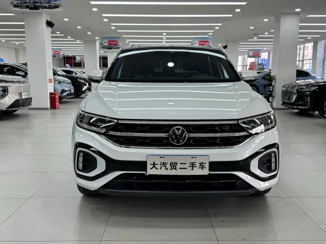 Volkswagen T-Roc — Фото автомобиля 2