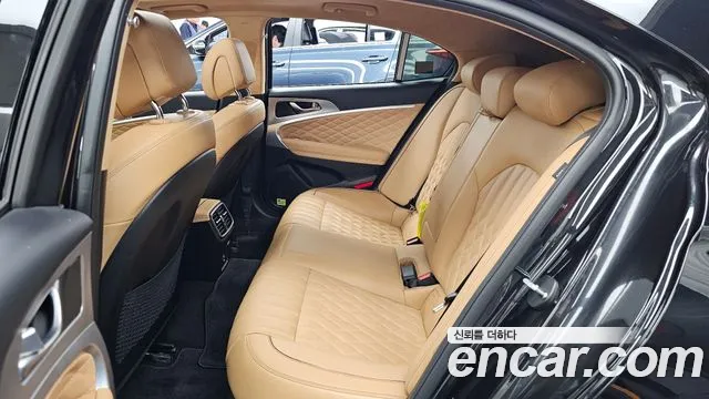 Genesis G70 — Фото автомобиля 26