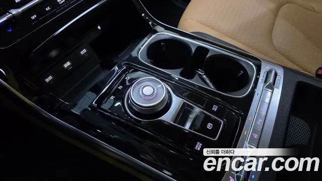 Kia Canival Carnival 4 поколение Дизель 9 мест Signature — Фото автомобиля 9