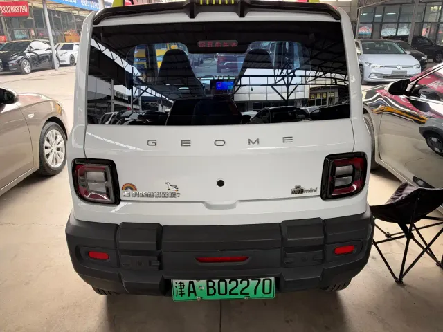 Geely Panda — Фото автомобиля 3