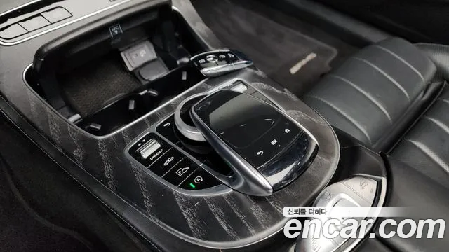 Mercedes-Benz E-Class — Фото автомобиля 12
