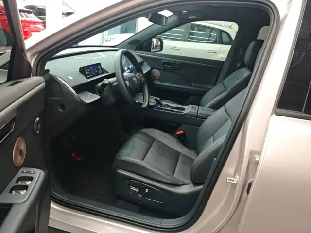 Toyota BoZhi 3X — Фото автомобиля 14