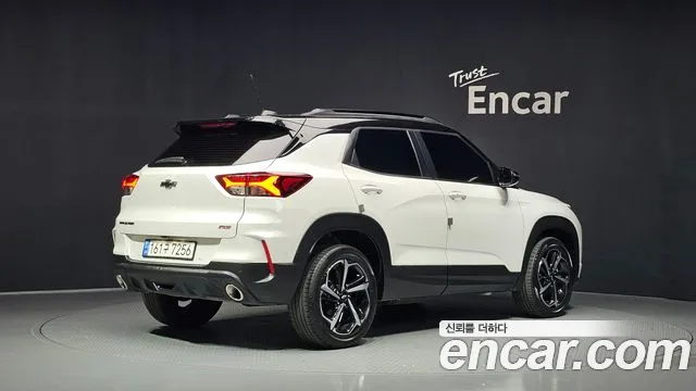 Chevrolet Trailblazer — Фото автомобиля 2