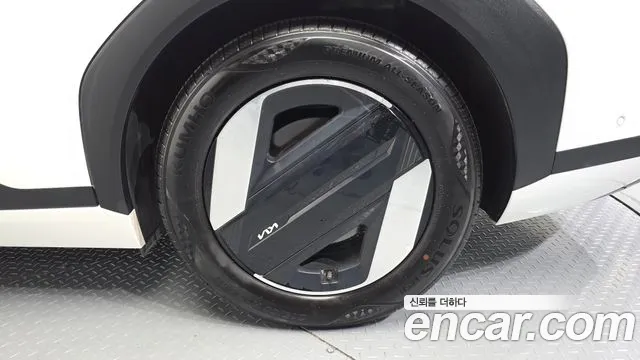 Kia EV4 — Фото автомобиля 5
