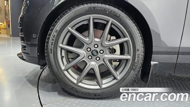 Land Rover Range Rover Velar Range Rover Velar 3.0 P400 Dynamic HSE — Фото автомобиля 5