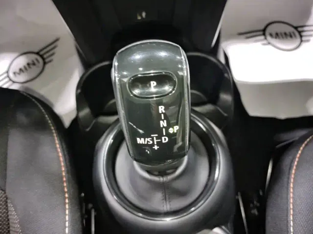 MINI Hatch — Фото автомобиля 9