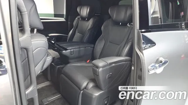 Toyota Alphard 4th Gen — Фото автомобиля 17