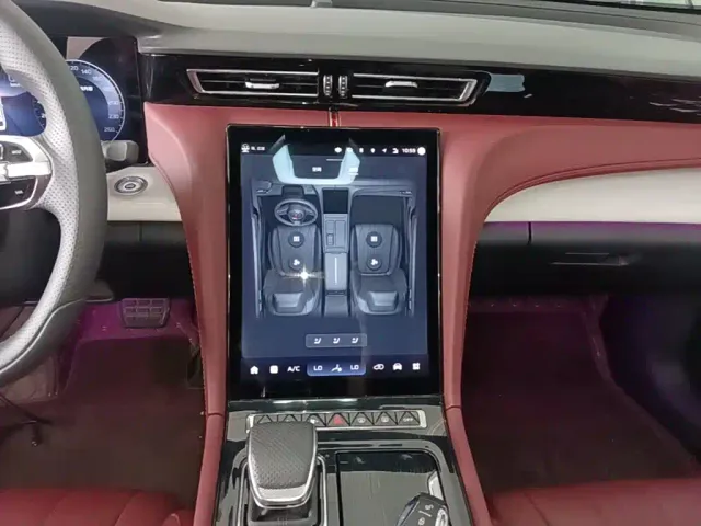 Hongqi H5 — Фото автомобиля 12