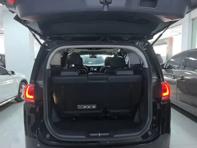 GAC Trumpchi M8 — Фото автомобиля 15