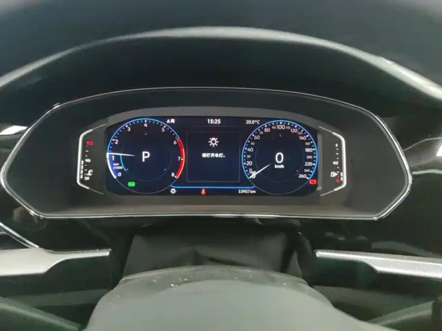 Volkswagen Passat — Фото автомобиля 14