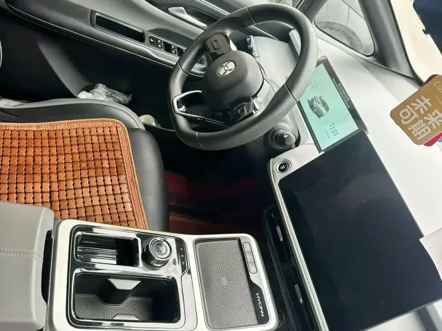 Hycan Auto Hycan Z03 2022 Model 510km Trend Edition 160kW 61.13kWh — Фото автомобиля 3