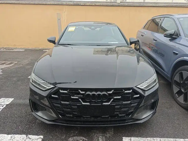 Audi A7L — Фото автомобиля 2